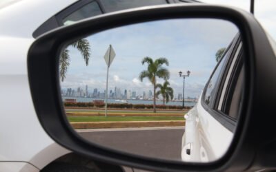 A importância do espelho retrovisor para uma direção segura