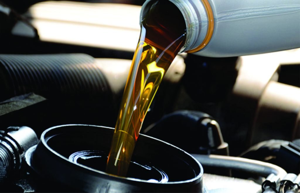 Por que a troca de óleo é importante para seu caminhão?