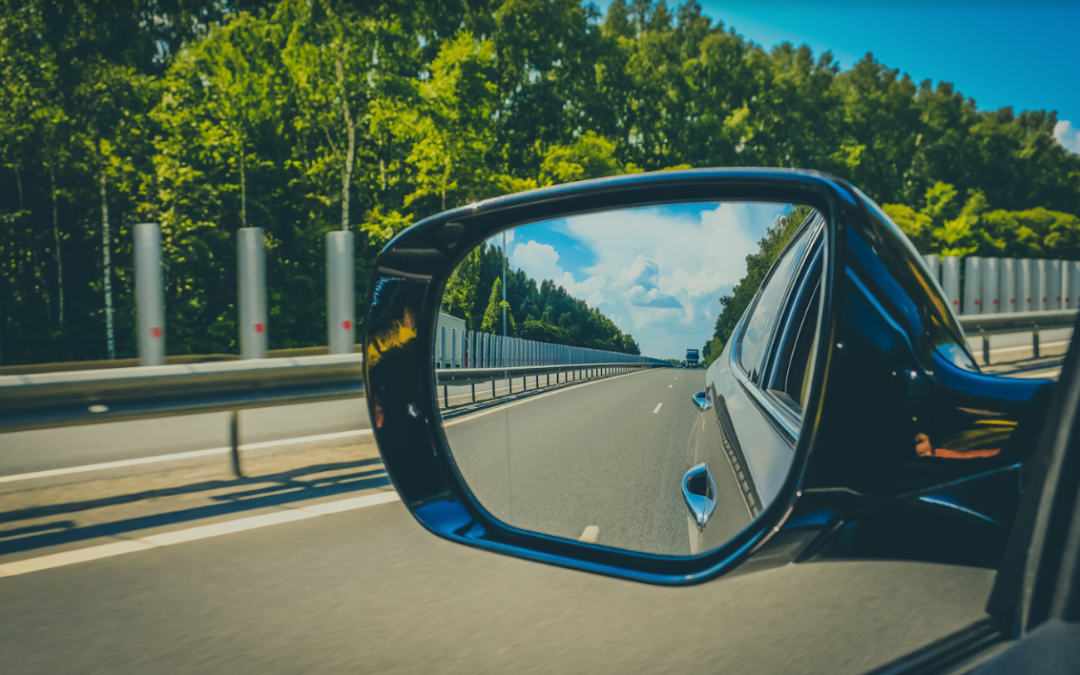 Vale a pena trocar o retrovisor convencional pelo fotocrômico?