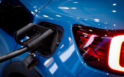 Carros elétricos vs. carros a gasolina: o que muda no dia a dia?